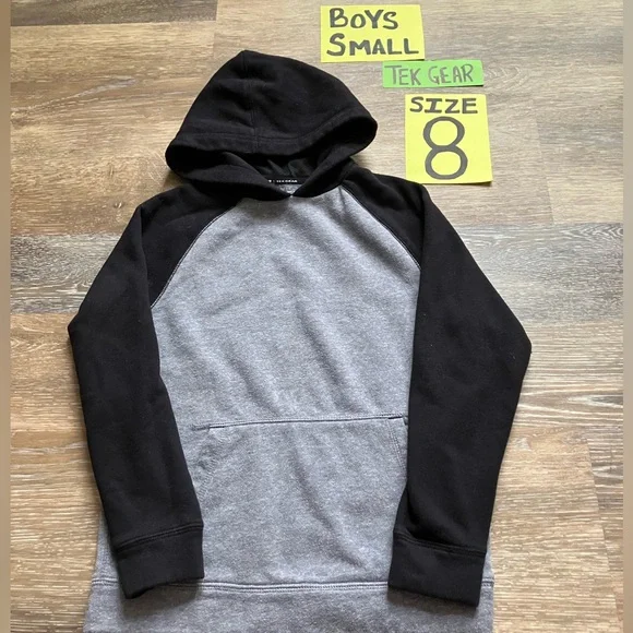 Tek Gear Boys Size 8 Black and Gray Ragland Hoodie - Picture 1 of 5